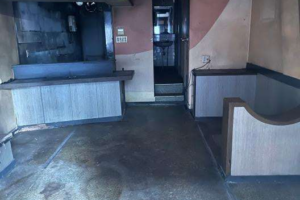 日本橋エリアのホテル目の前(ﾟДﾟ)ﾉ集客力が魅力の居抜きテナント。