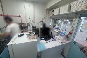 【屋根裏収納付】うれしい小窓つき★大通り面すテイクアウト向け店舗