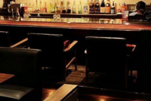 ナイトシーンの中心地で雰囲気バツグンのBAR!!今ならフリーレント1ヶ月★