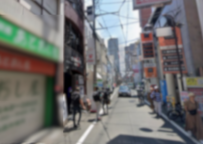 心斎橋エリアの中心部、畳屋町筋に面する希少な1階路面店舗。