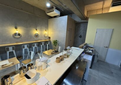 【店内美装】洗練された光の路地奥★中崎町の隠れ家カフェ居抜き