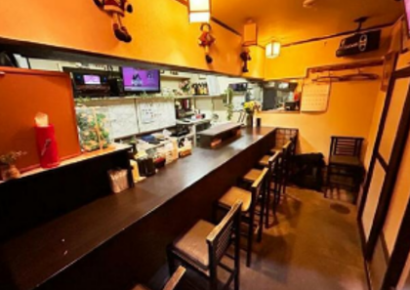 十三東の渋い飲み屋街の一角!カラオケ利用も可能な居酒屋居抜き!(^^)!