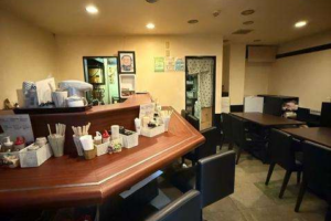 オフィス街で“自分のお店”を始められます！雰囲気そのまま使えるビルイン居抜き物件✨