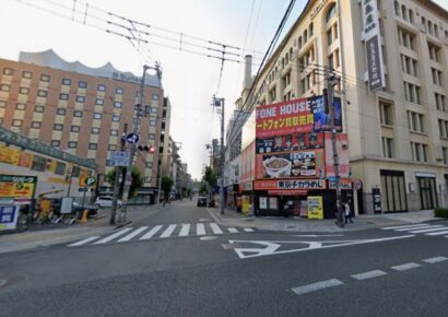 日本橋の路面店で、街歩き客を狙える好立地！