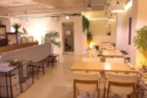 駅の出口真上！駅チカ抜群のカフェ居抜き物件(*^^*)