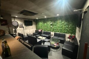 東心斎橋のど真ん中！！即営業も可能なBAR居抜き物件が登場！